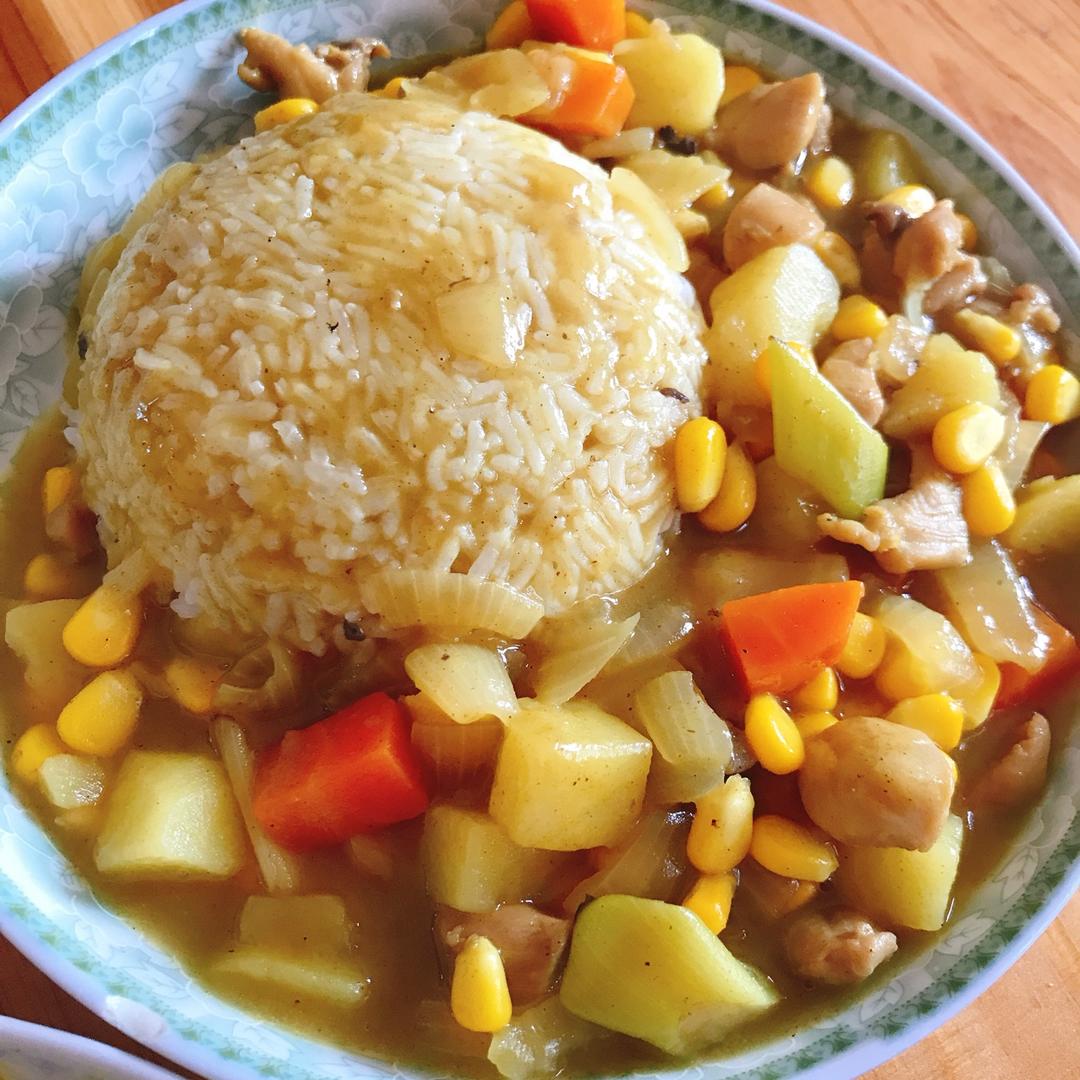 咖喱鸡肉饭