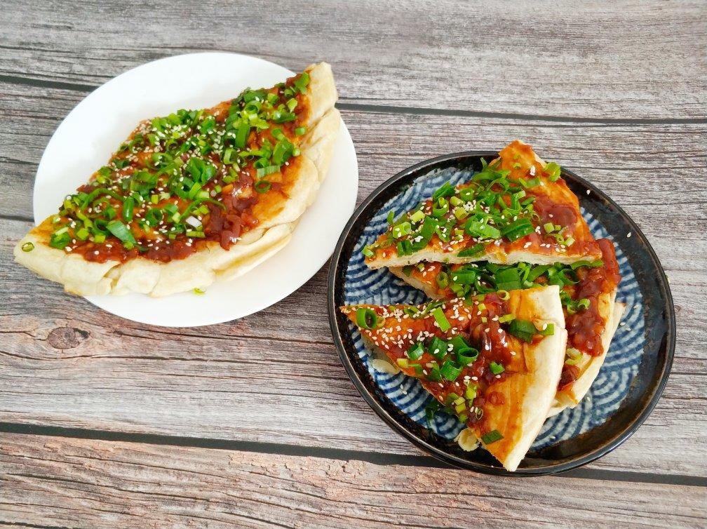酱香饼 Spicy Soy Pancake