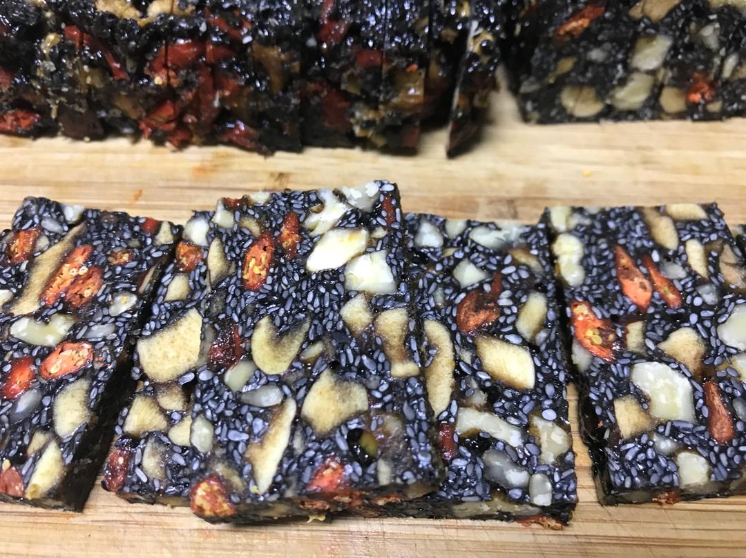 阿胶糕（固元膏）