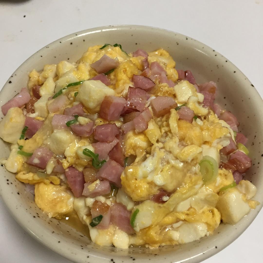 蛋包豆腐丁