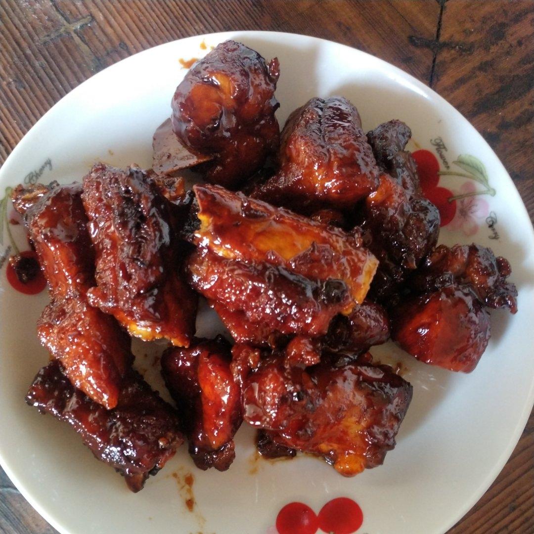 糖醋排骨的家常做法，色泽红亮，口感醇厚，好吃的停不下来