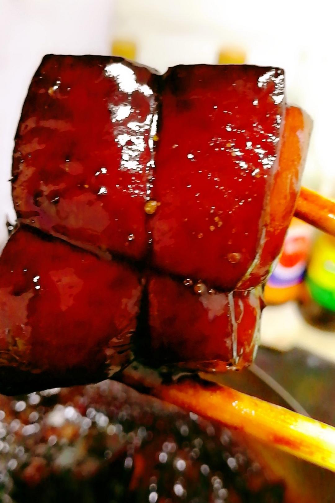 如何炖出不腻的东坡肉--酒店做法及家庭做法