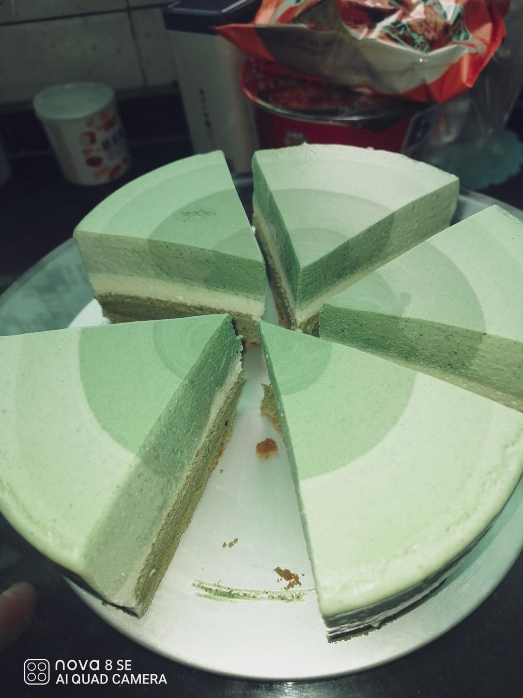 渐变抹茶慕斯蛋糕：我Amanda带着既美又作的抹茶甜点又来了！【曼食慢语】