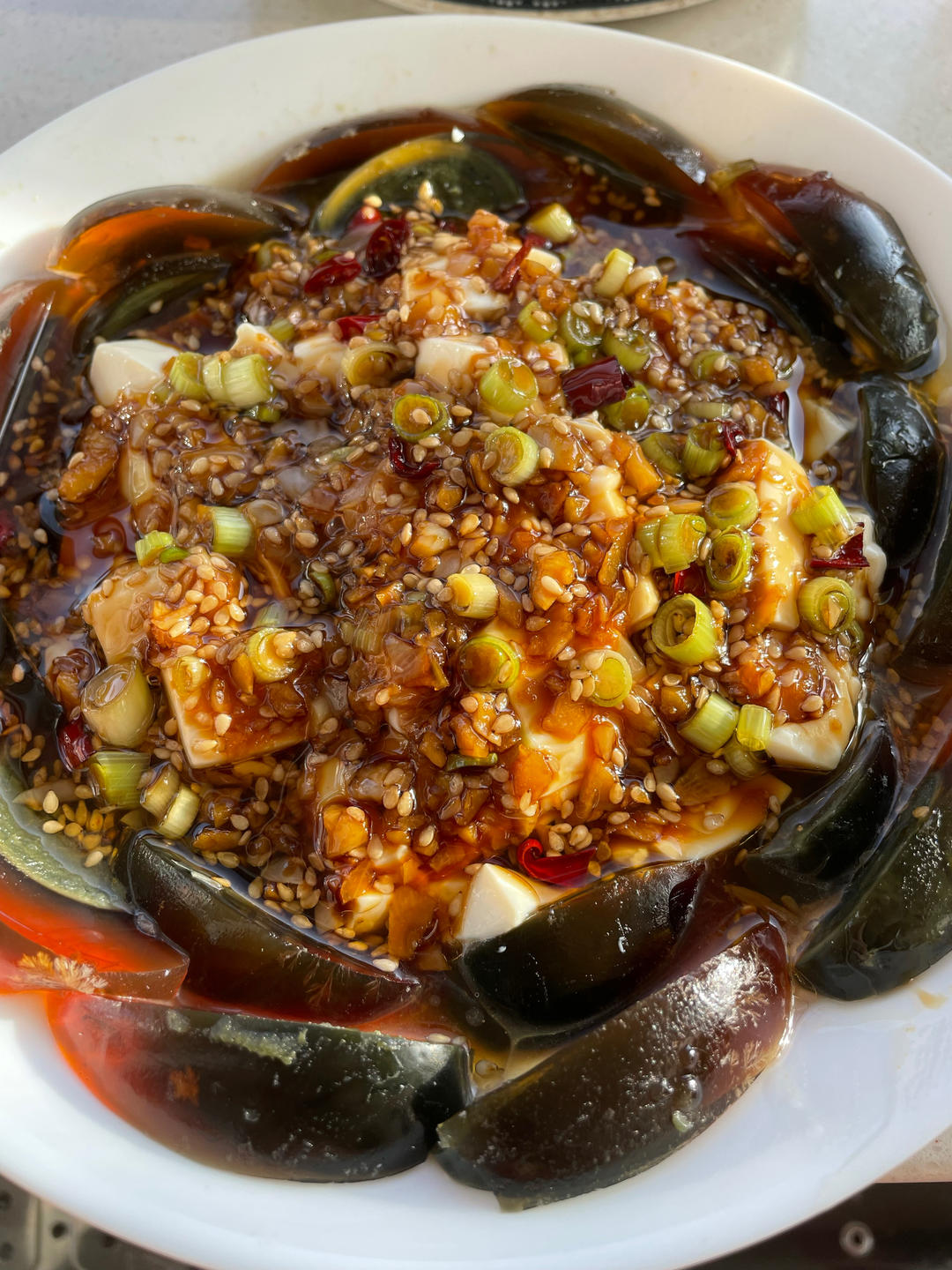 皮蛋拌豆腐