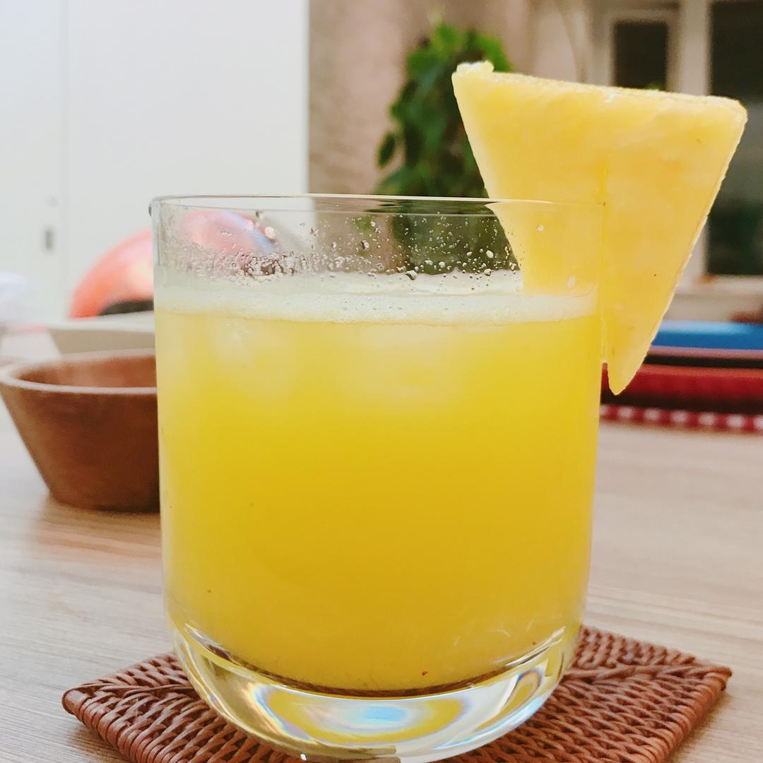 鸡尾酒-椰林飘香Pina Colada