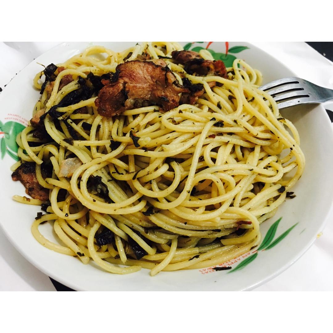 可能是最好吃系列--橄榄菜培根意面