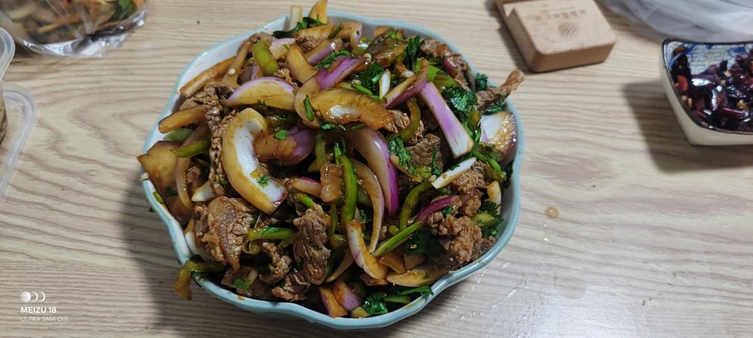 无油低卡的香菜牛肉，夏天减肥就要吃凉拌牛肉