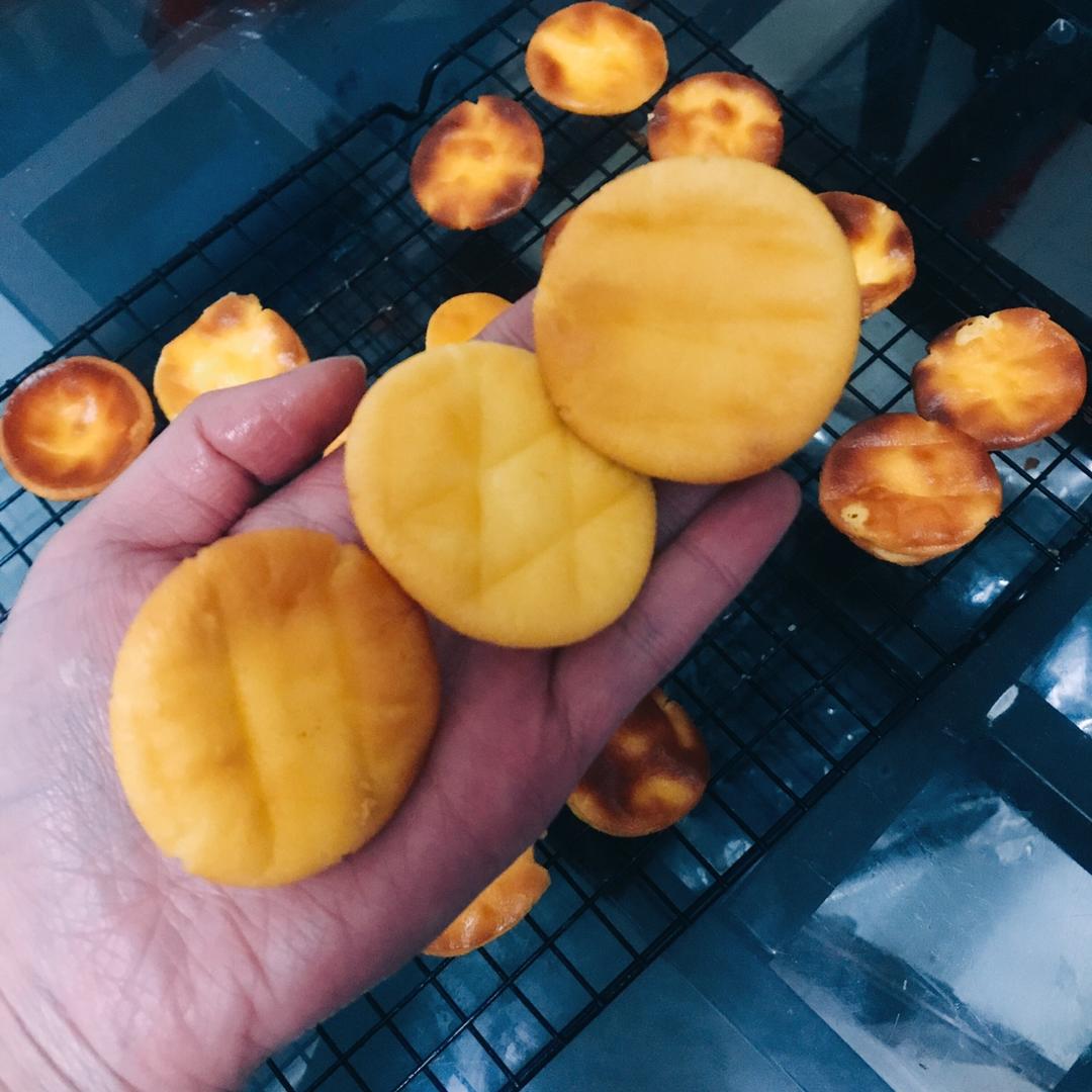 仿85度C的芝士球