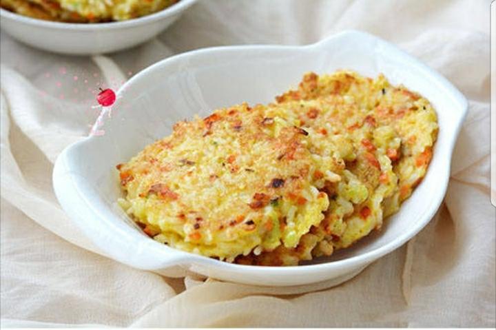 香煎黄金饼（剩饭新吃法）的做法