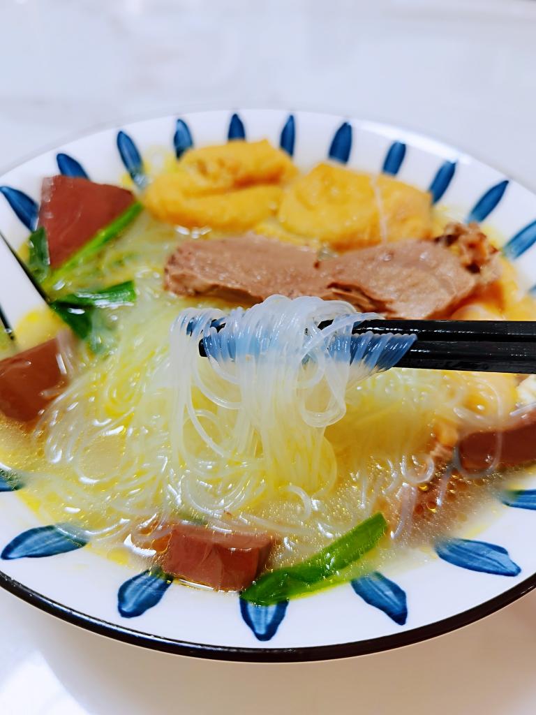 家常版「鸭血粉丝汤」的做法