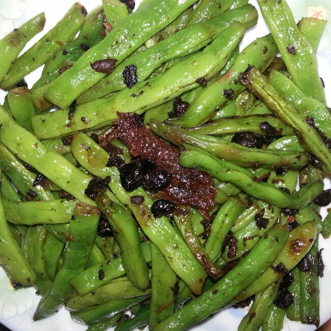 鲮鱼煸四季豆