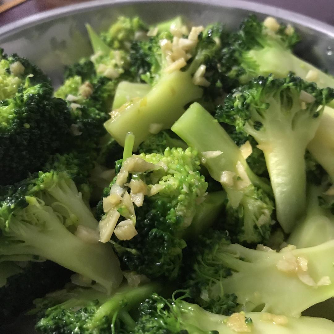 蚝油蒜蓉西兰花