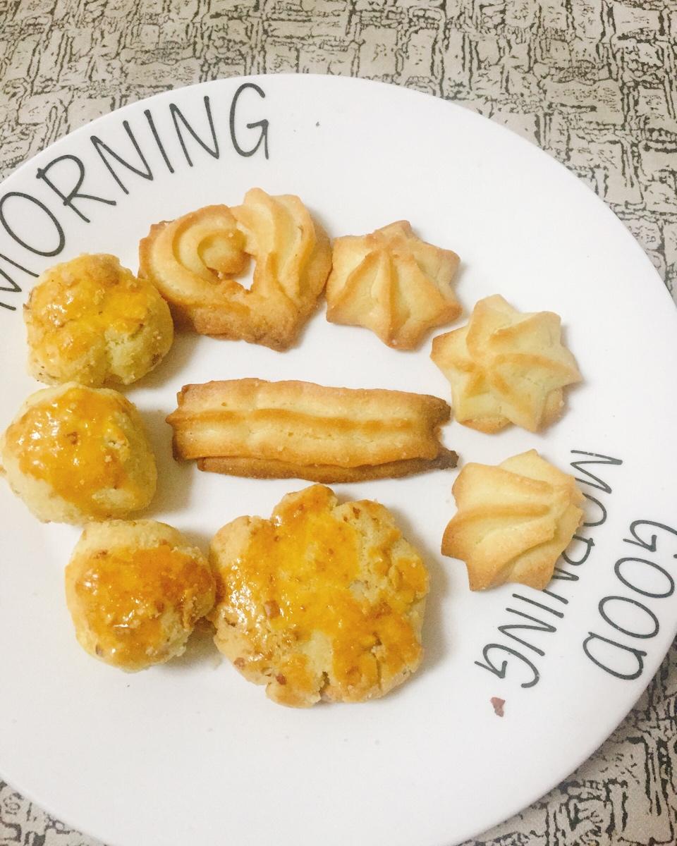 没有黄油也同样做出香酥不腻，花纹立体清晰的曲奇