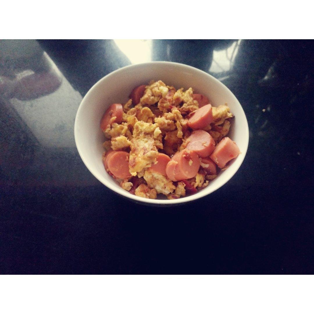 火腿炒鸡蛋 （快手下饭）