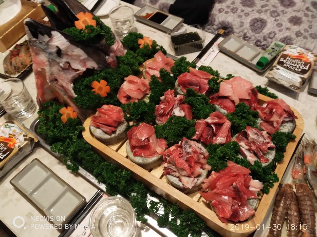 金枪鱼头生鱼片