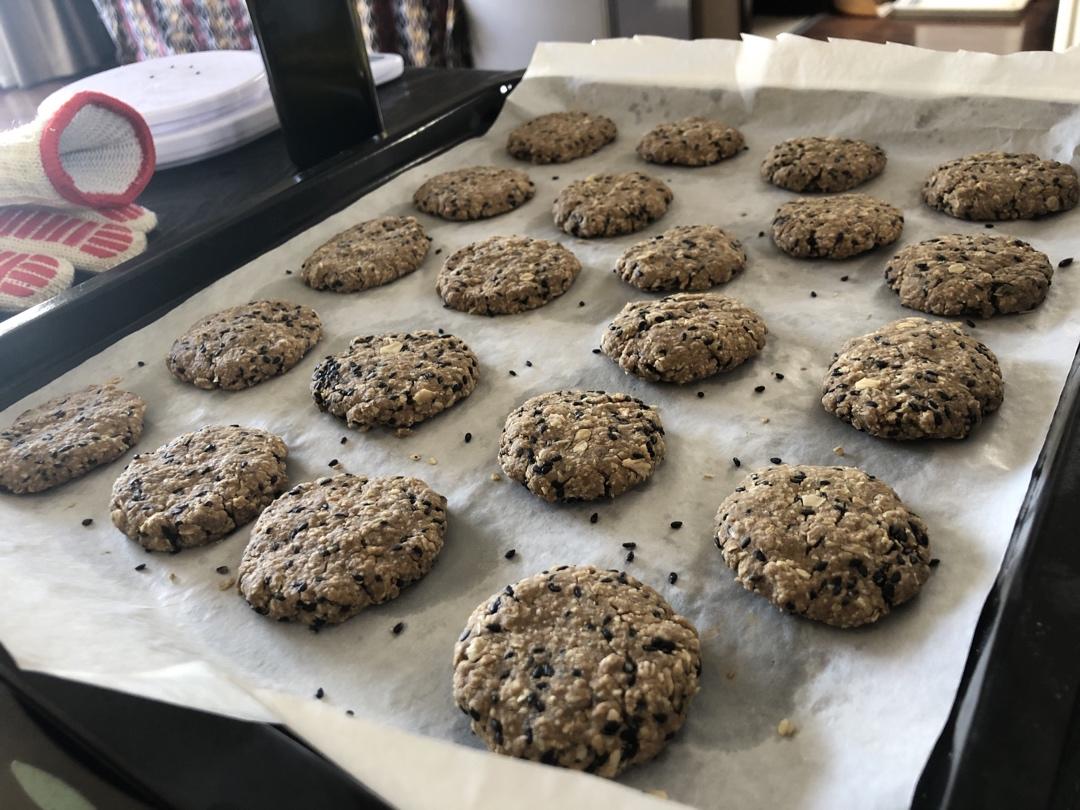 红豆薏米燕麦代餐饼干