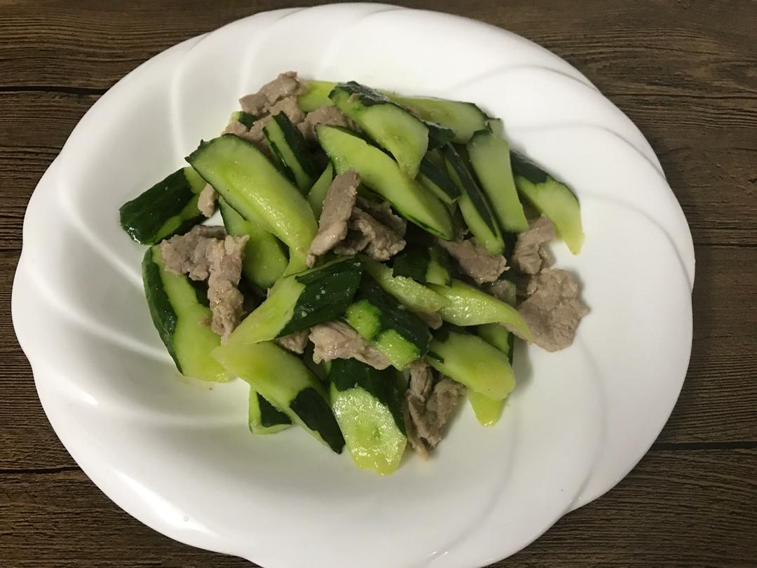 青瓜炒鲜鱿