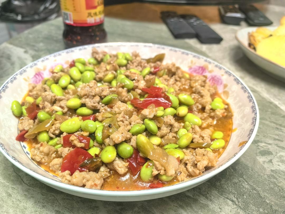 青豆炒肉末