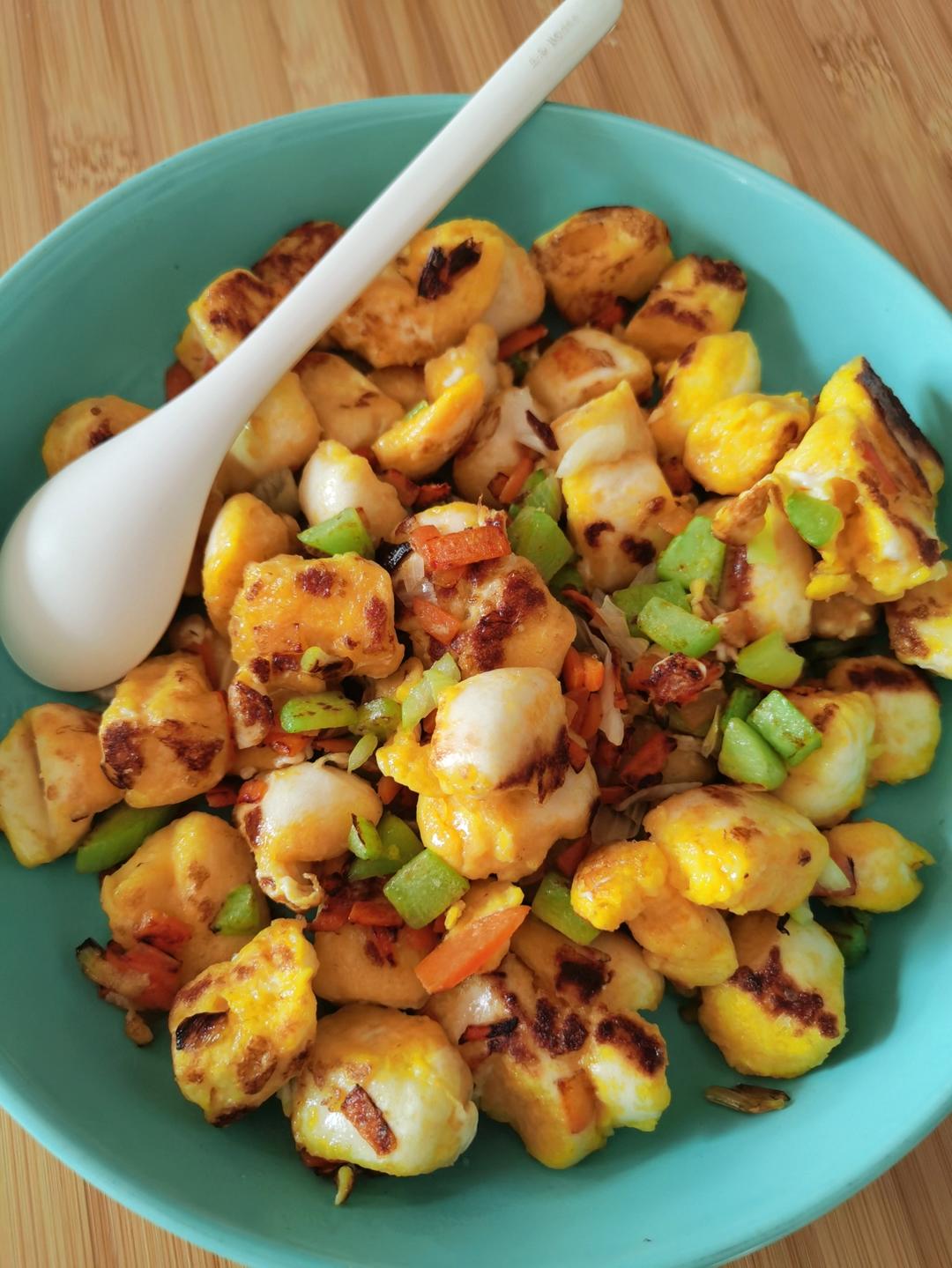 七彩馒头丁（剩馒头也有春天）