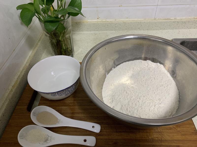 纯奶手撕吐司的做法 步骤1