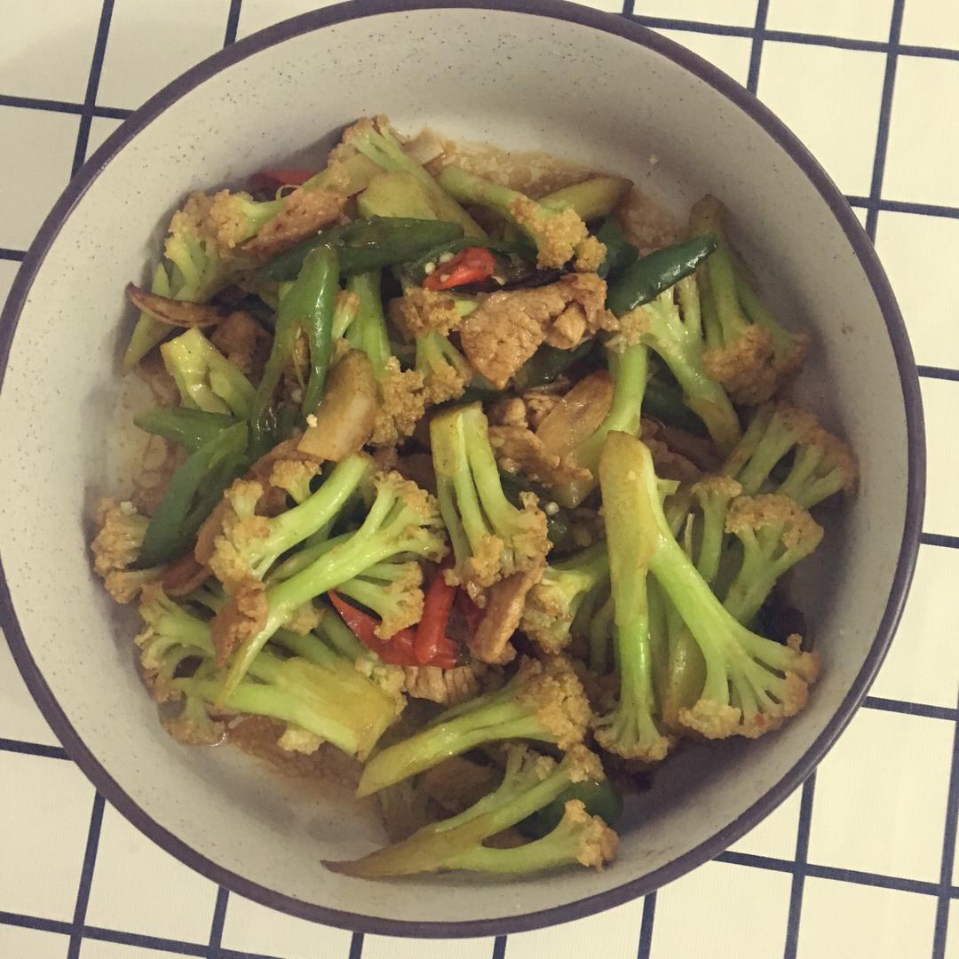 老丁的私房菜-干锅花菜