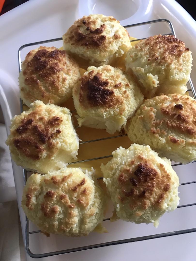 椰蓉面包（不用厨师机也能做面包，附手揉视频）