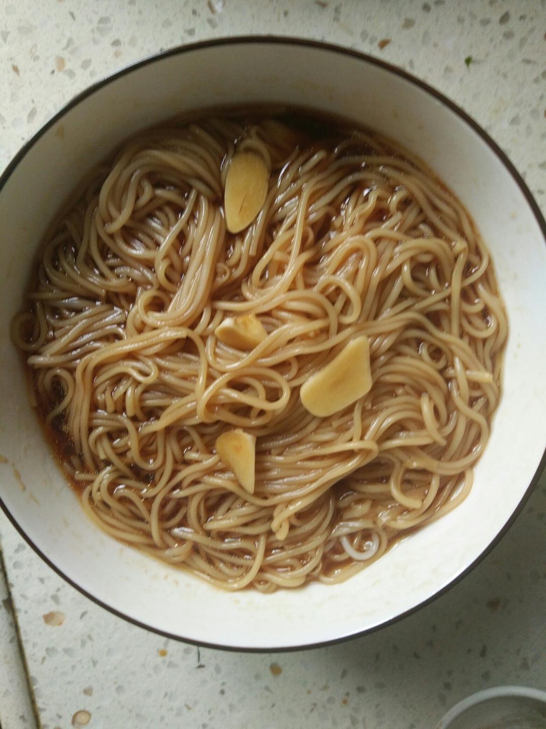 手机用户1336xjmn做的蒜面条