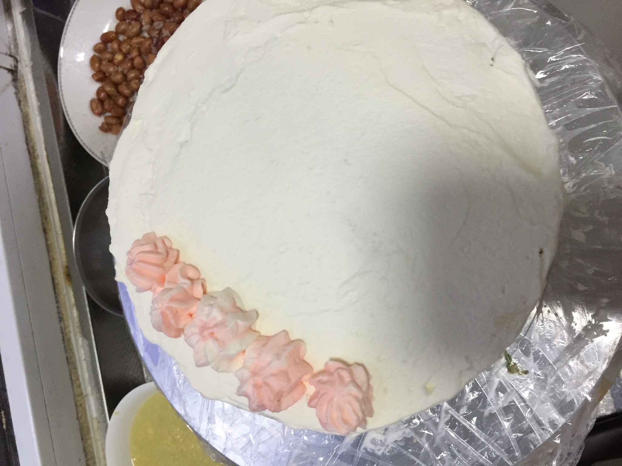 奶油蛋糕 菠萝夹层 年夜蛋糕的做法 步骤6