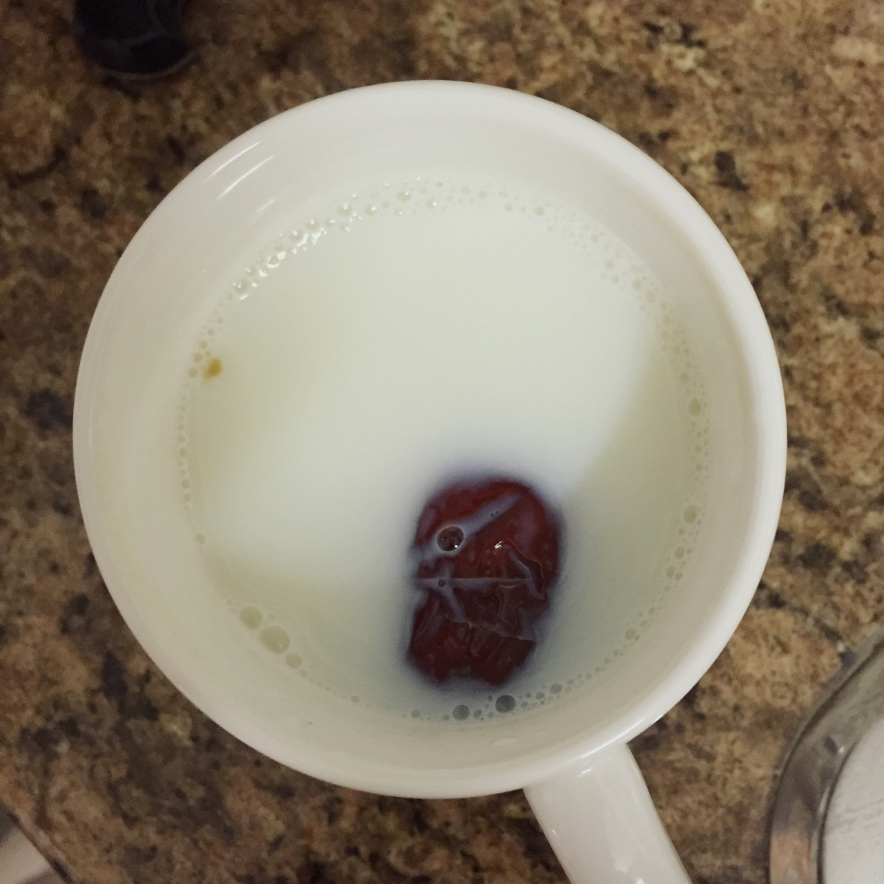姜枣奶茶（冬季暖身饮品）