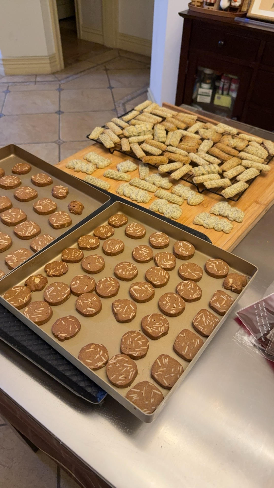 咖啡控☕️超浓郁杏仁咖啡曲奇｜搅一搅就搞定