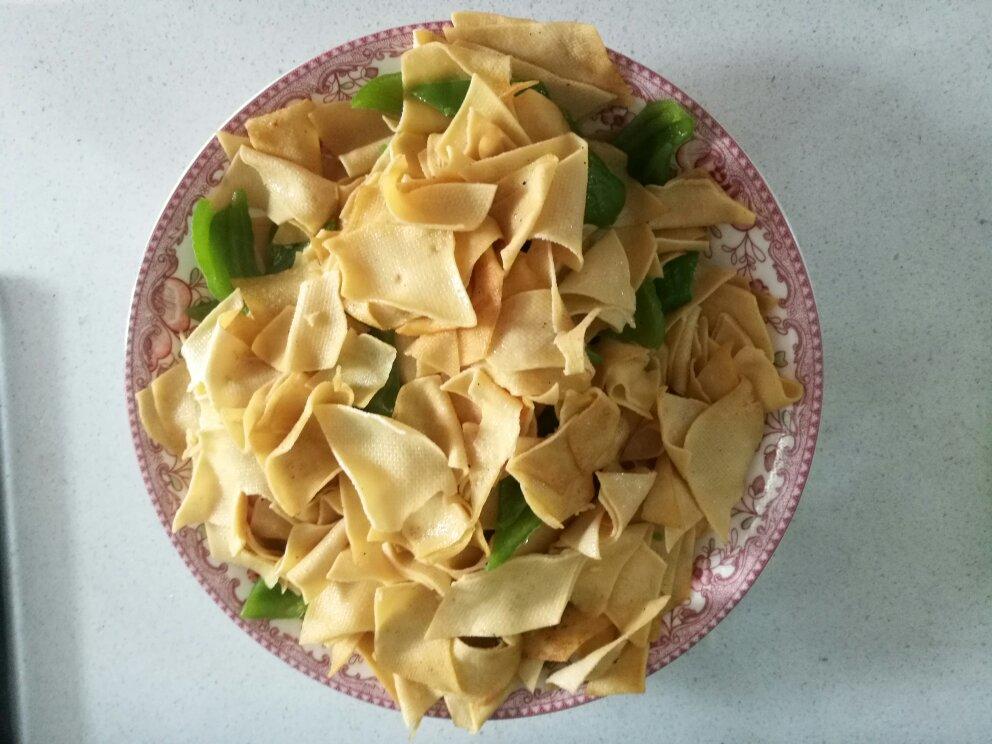尖椒炒干豆腐