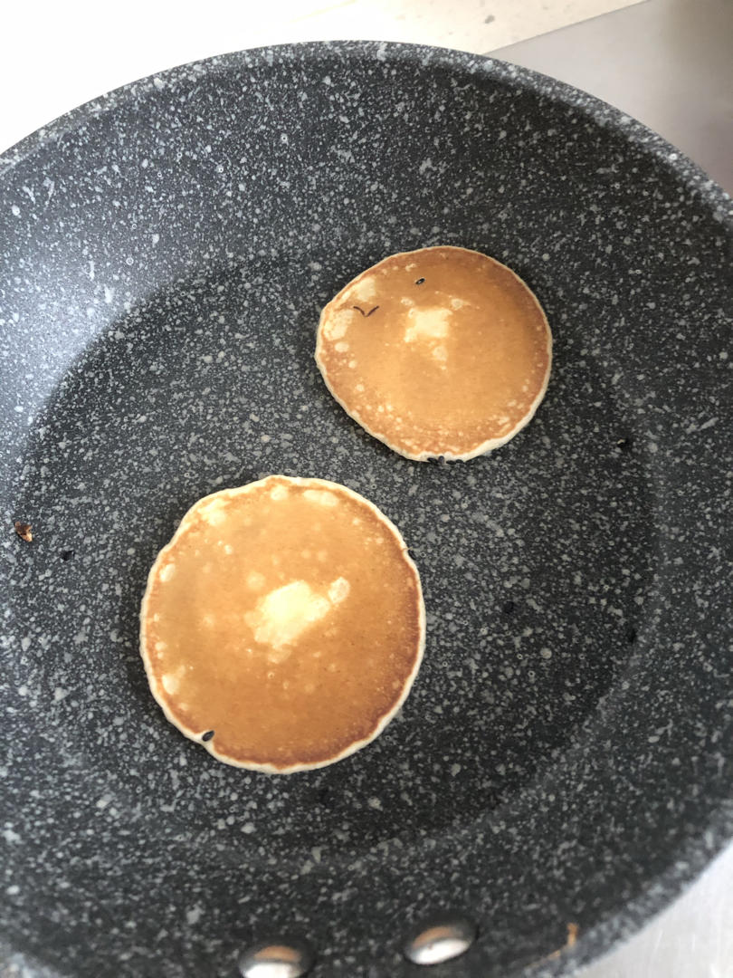 松饼（酒店配方，家里平底锅就可以做，小朋友最爱）