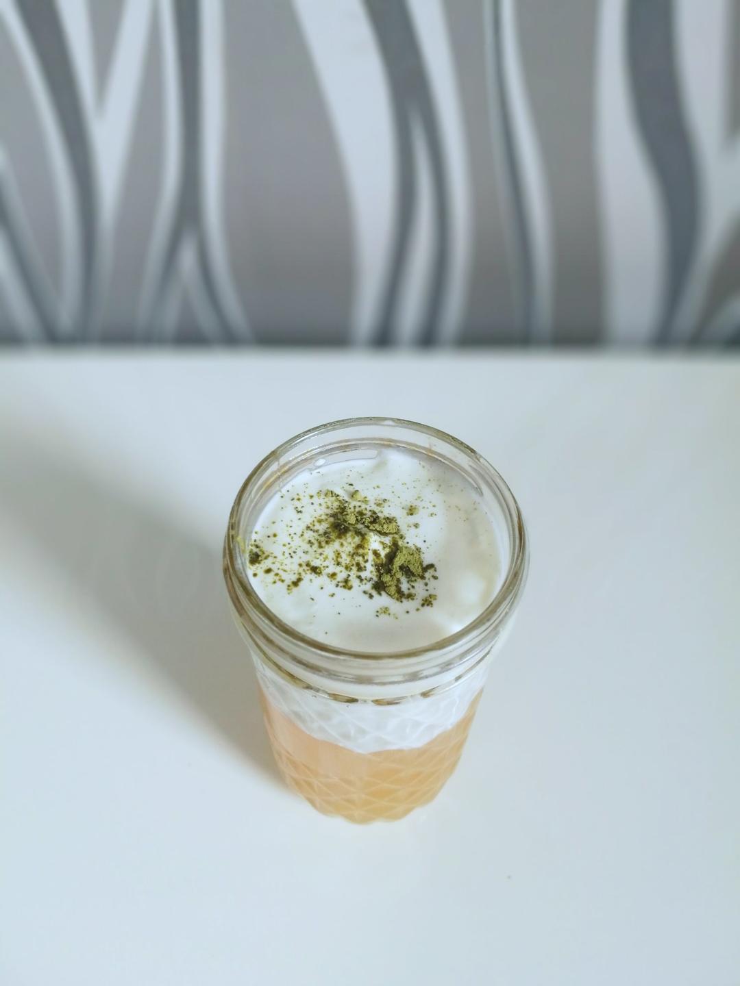 海盐芝士奶盖红茶