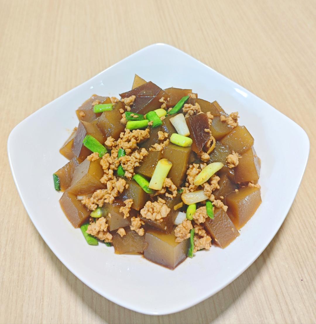 蒜香浓郁的炒凉粉😋