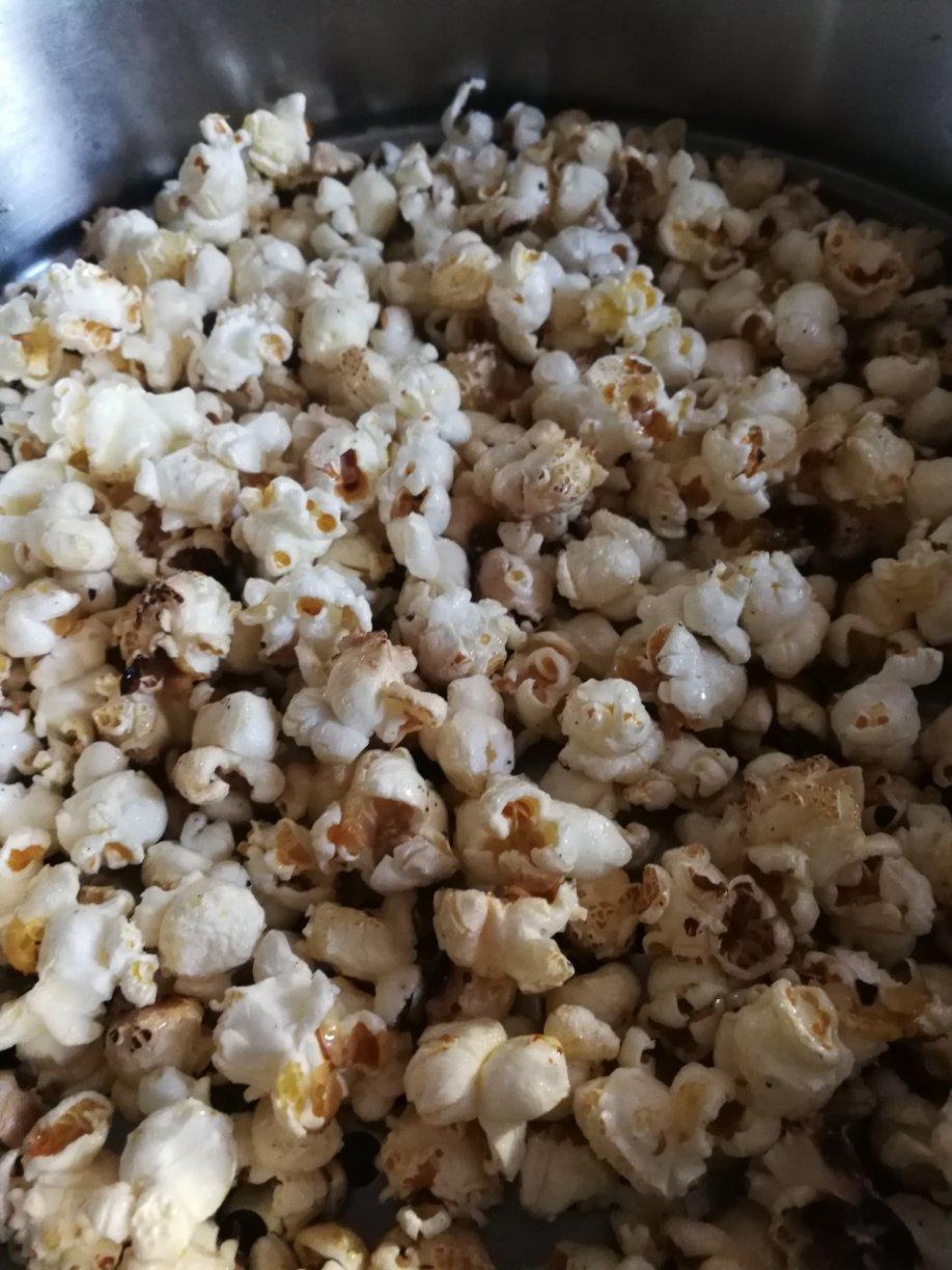 一招搞定小朋友的黄油焦糖爆米花，简单又好吃