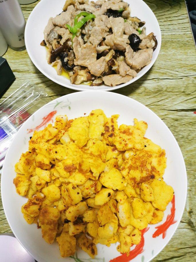 蘑菇青椒炒肉