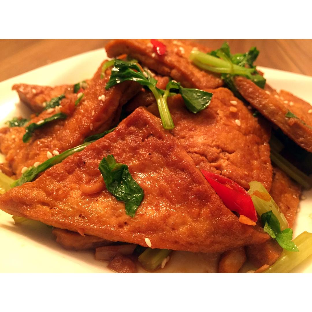 外酥里嫩的煎豆腐