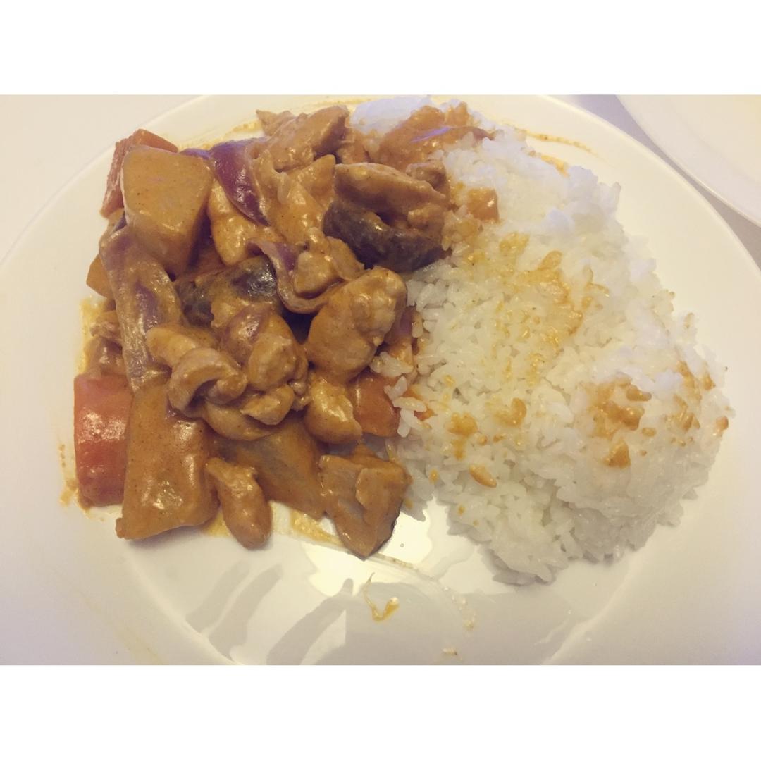 咖喱鸡肉饭