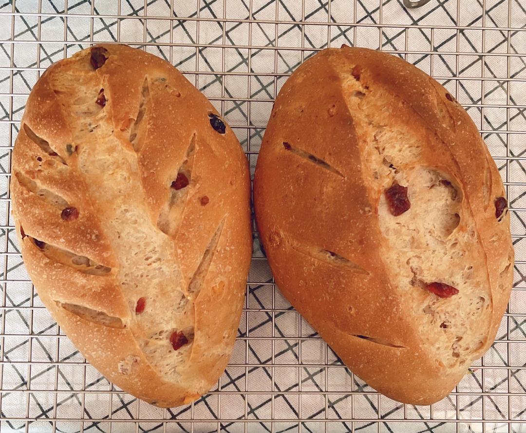 全麦蔓越莓核桃软欧包