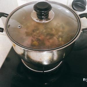 咸鸡腿煮腌白菜（妈妈的味道）的做法 步骤9