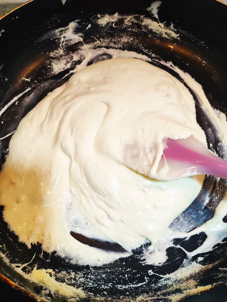 据说很火，你吃了没?——网红牛🐮扎枣😁&刷锅起泡奶的做法 步骤9