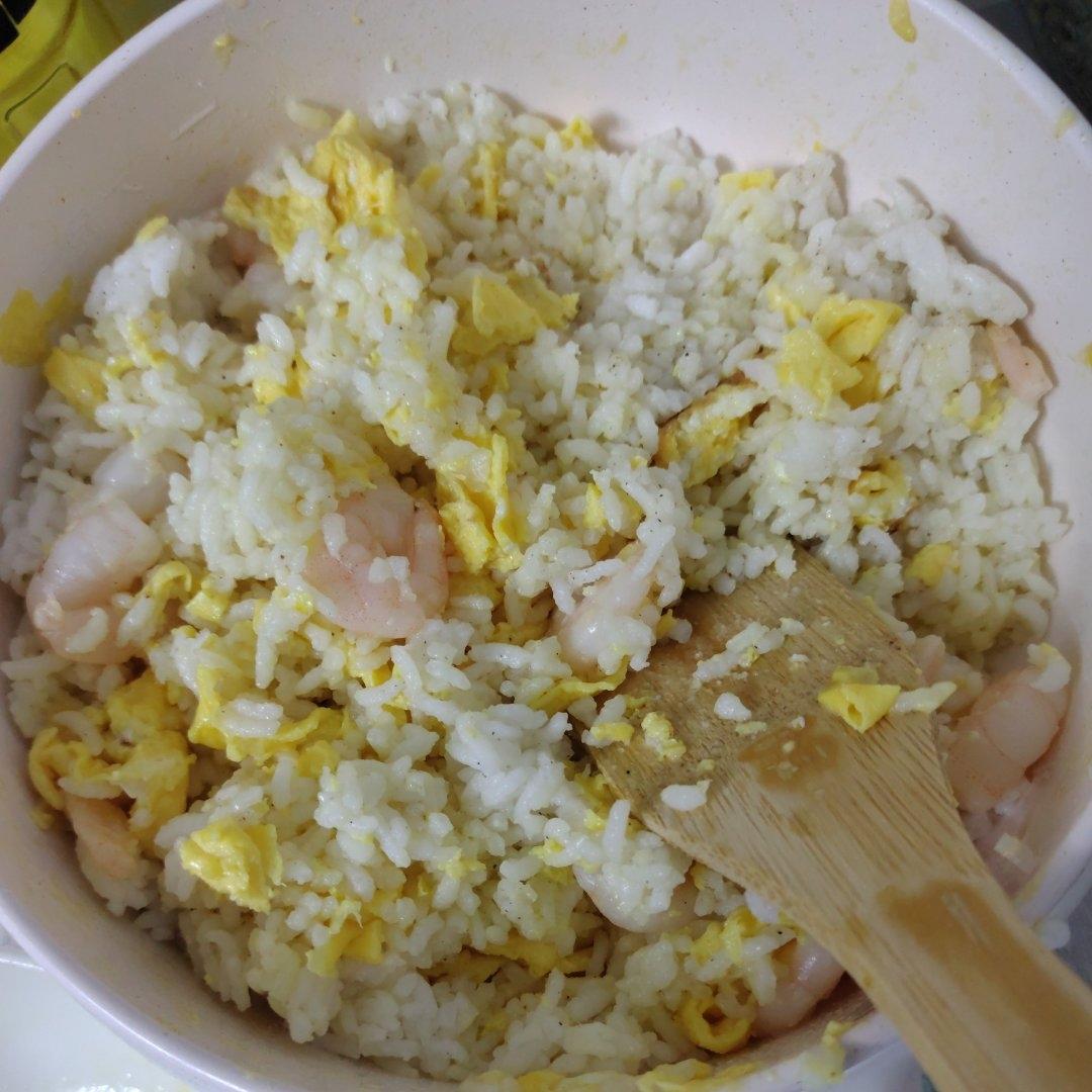 虾仁蛋炒饭