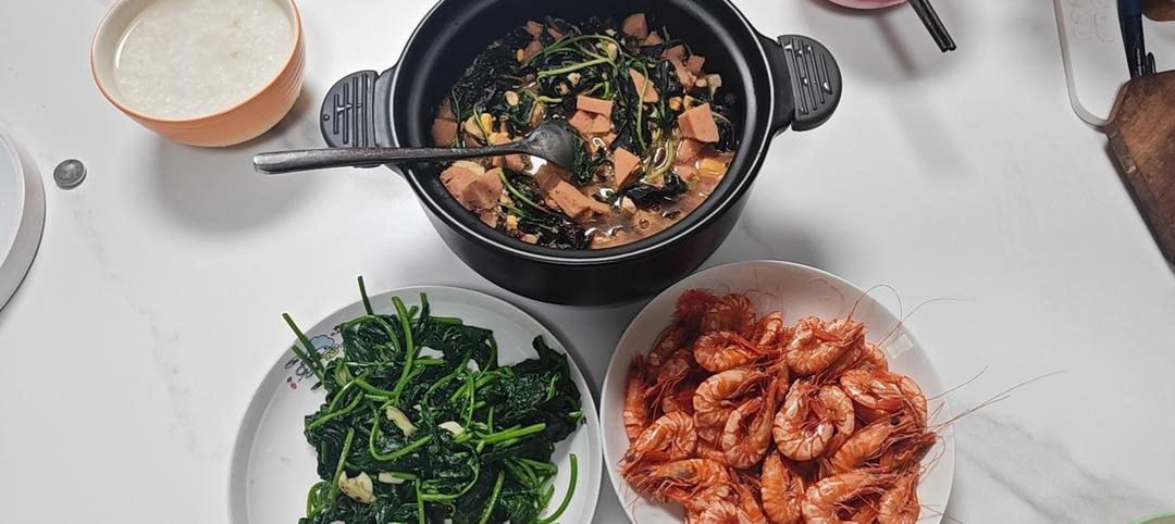 上汤红苋菜，拌饭都好吃😄