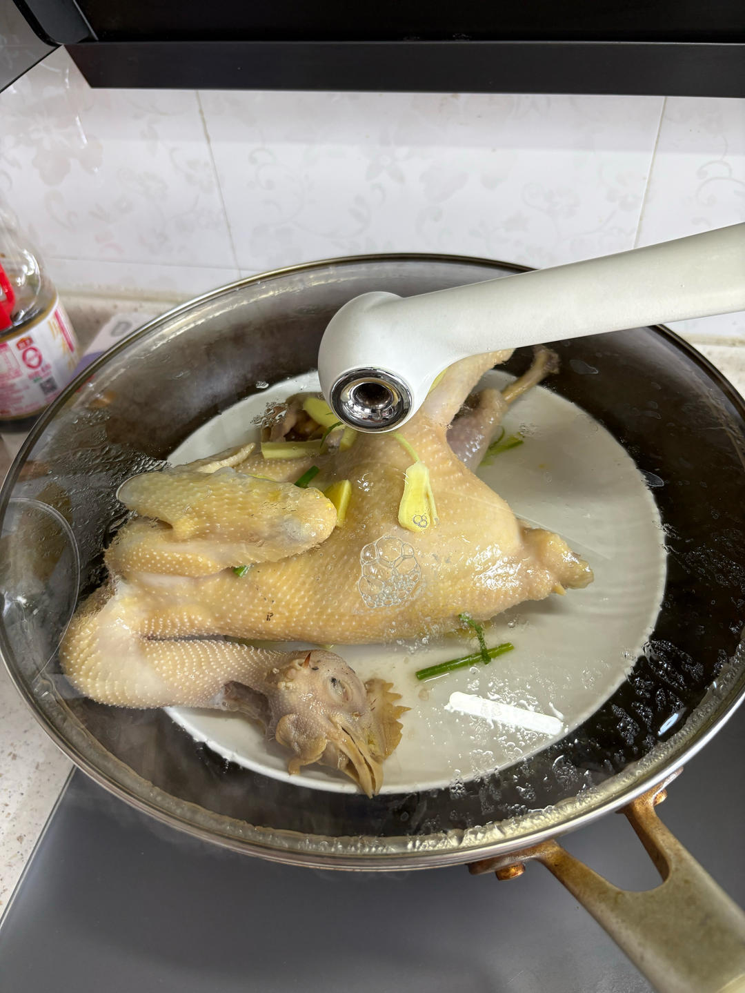 清蒸童子鸡-感觉身体被掏空？三伏天吃个童子鸡补一补！