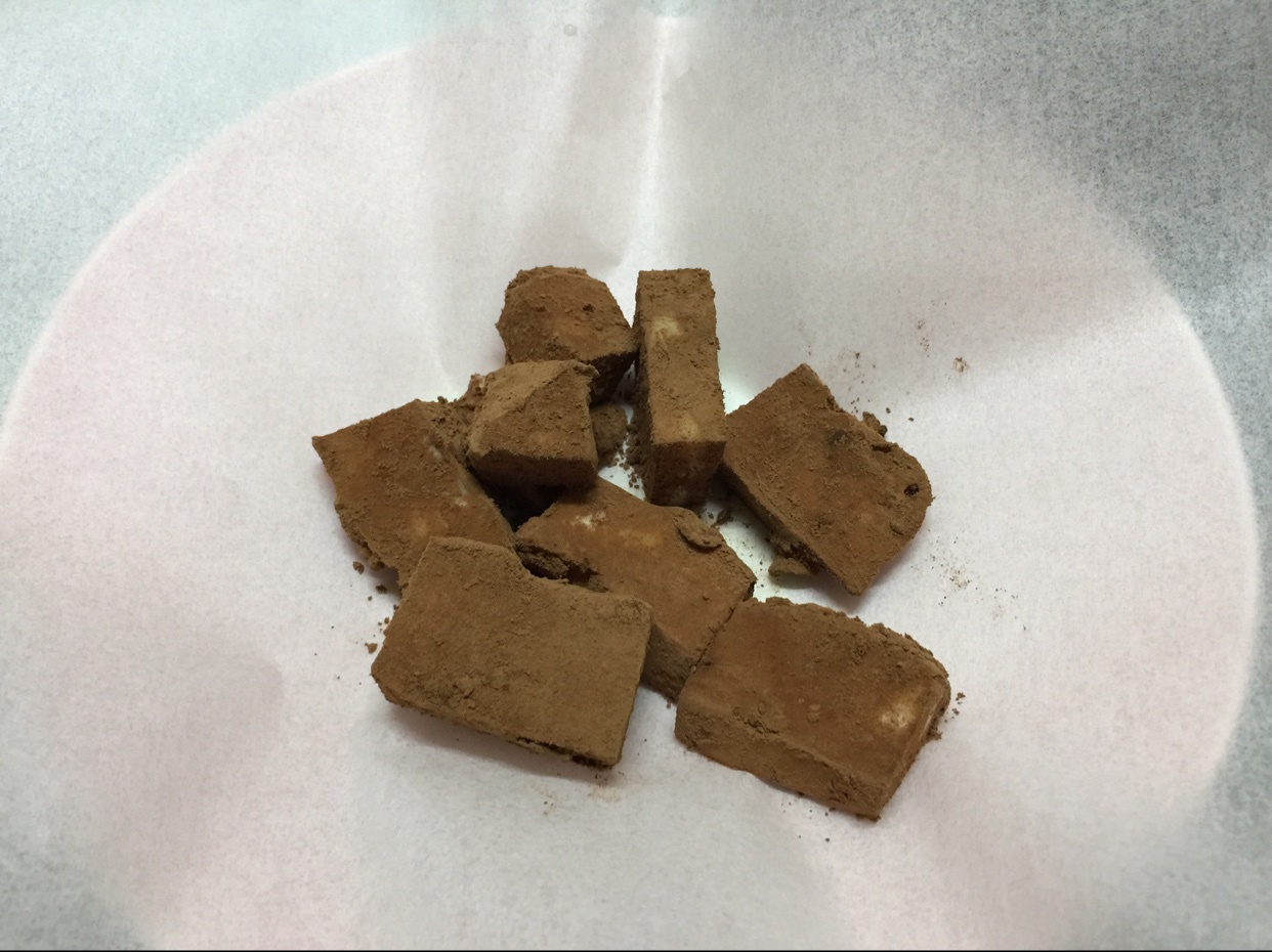 完胜85度C牛奶椰丝小方