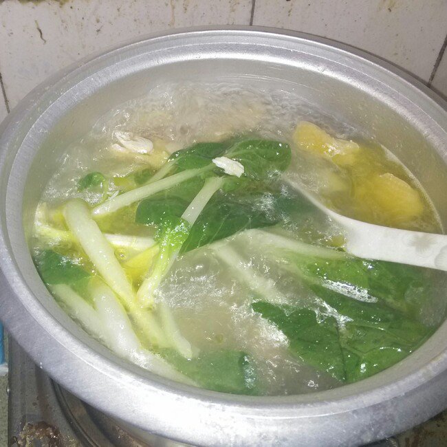 当归党参炖鸡汤