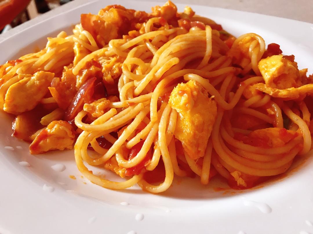 西红柿鸡蛋意面