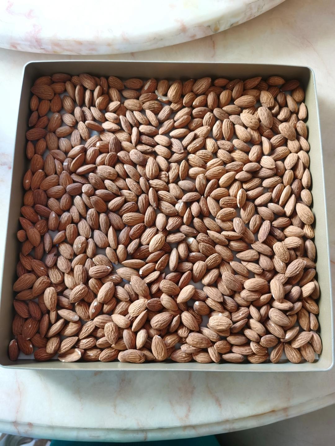 《Tinrry+》焦糖杏仁太妃糖