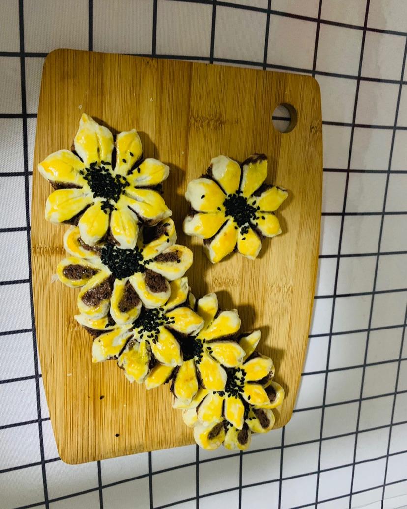 中式酥点（豆沙酥、菊花酥、葵花酥）