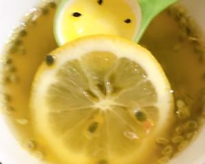 健康饮品百香果柠檬蜂蜜水的做法 步骤11